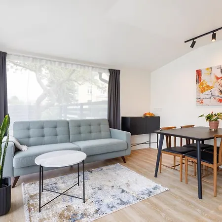 Apartment Aia *